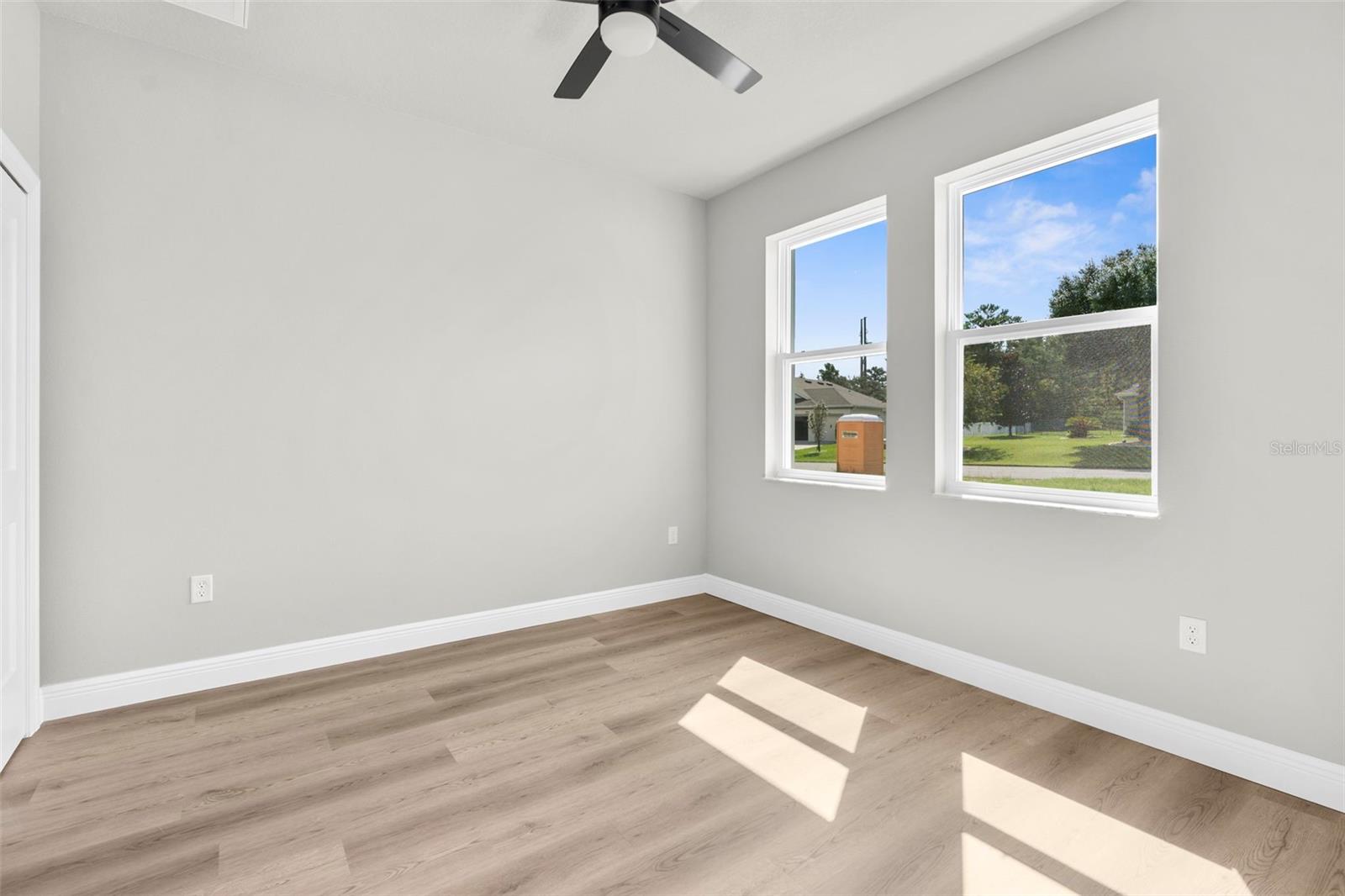 Listing photo id 27 for 3 Lupine Street