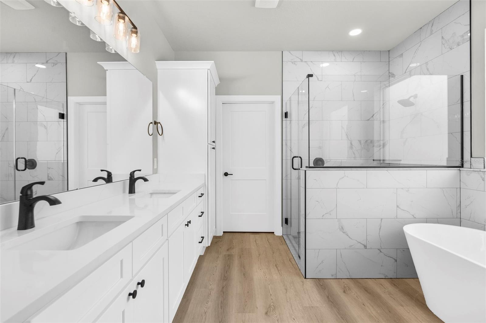 Listing photo id 2 for 3 Lupine Street