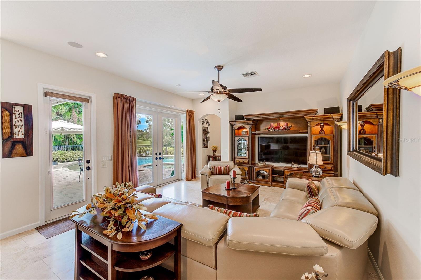 Image 13 of 82 For 7714 Aralia Way
