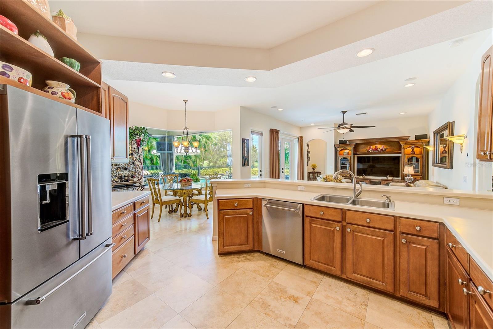Image 18 of 82 For 7714 Aralia Way