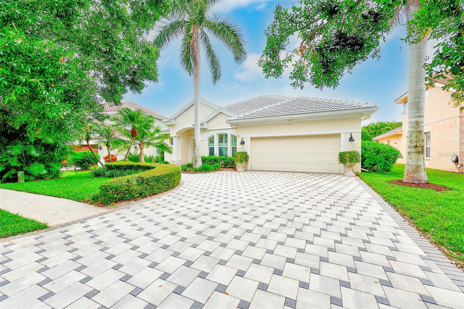 Image 2 of 82 For 7714 Aralia Way