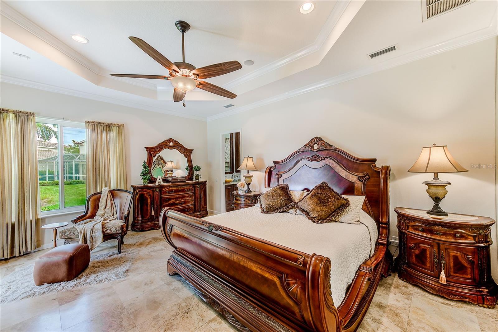 Image 26 of 82 For 7714 Aralia Way