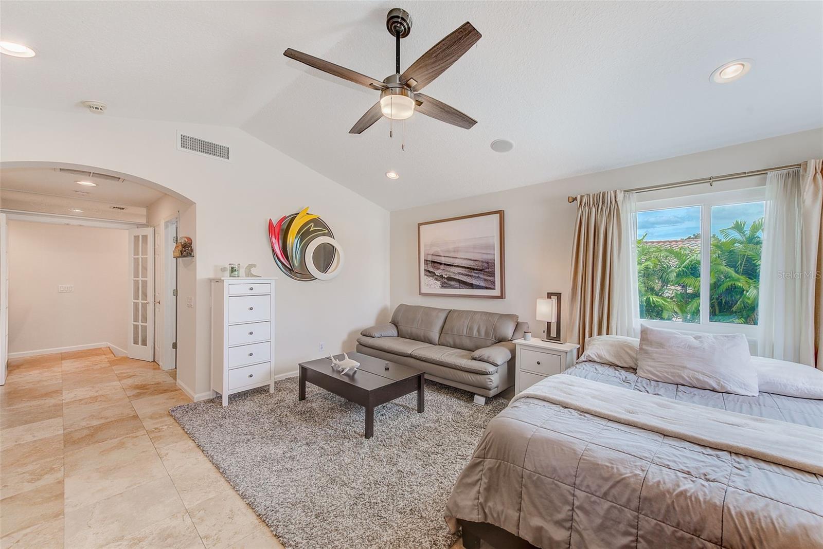 Image 36 of 82 For 7714 Aralia Way