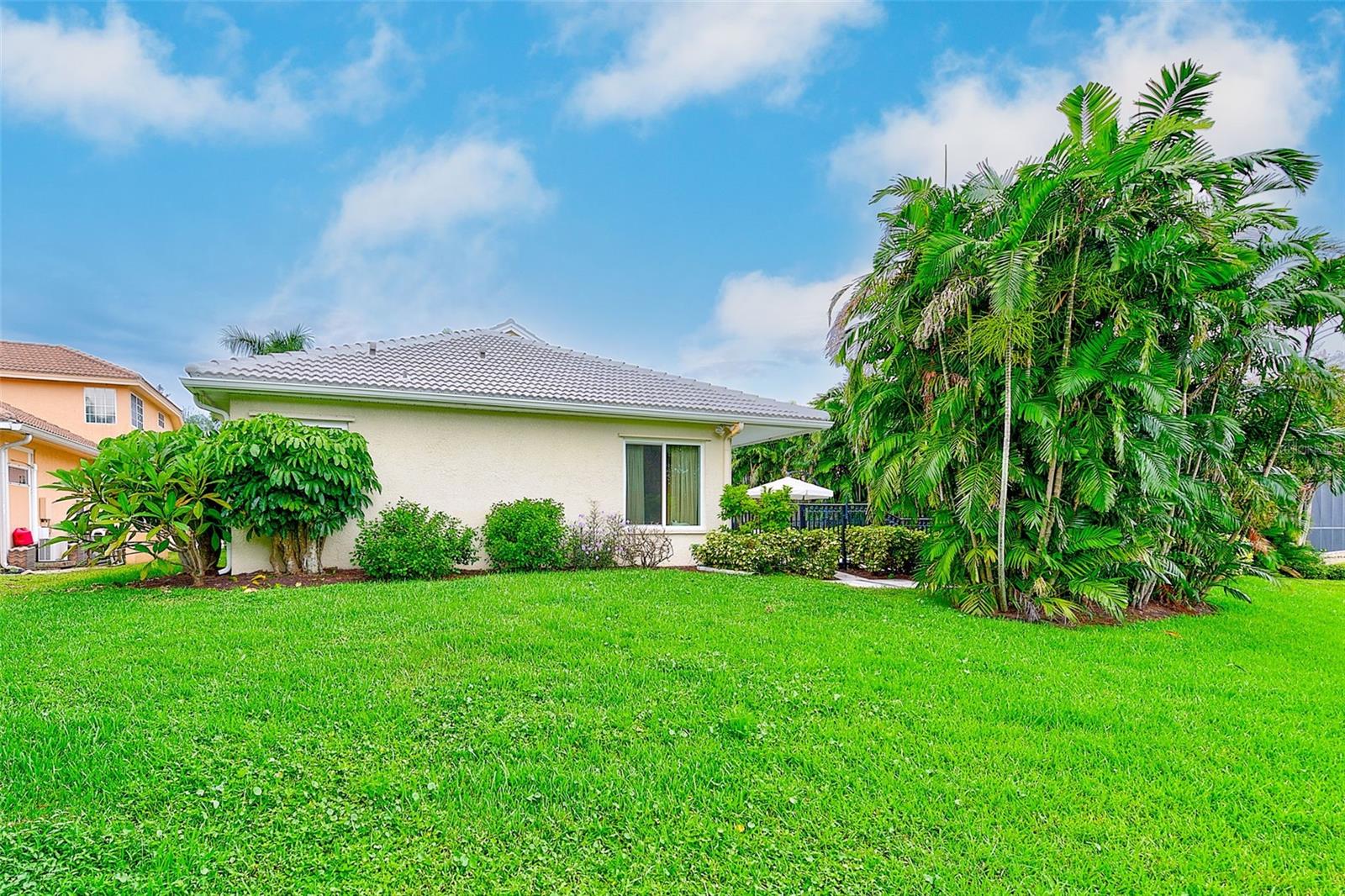 Image 52 of 82 For 7714 Aralia Way