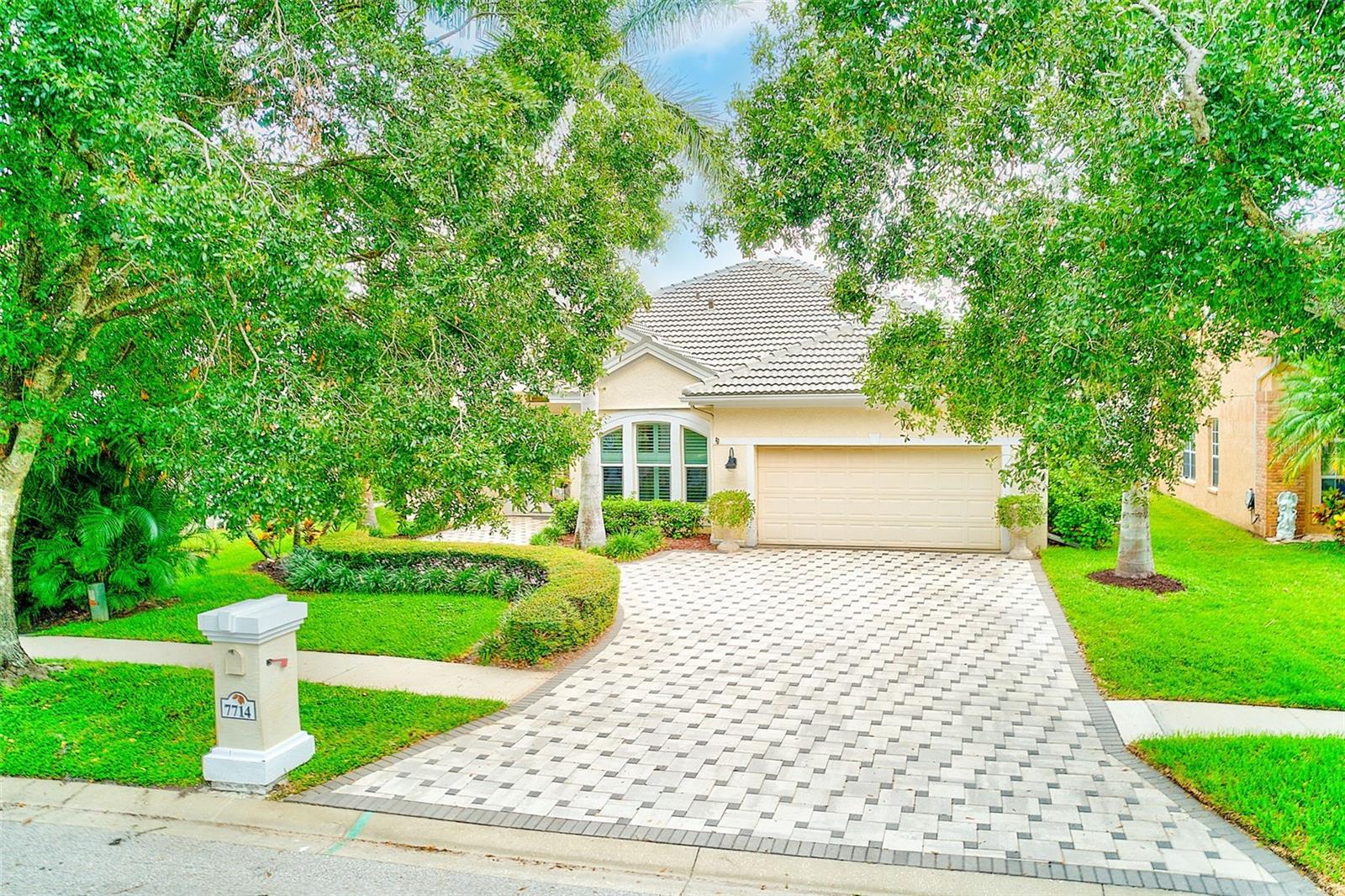 Image 57 of 82 For 7714 Aralia Way