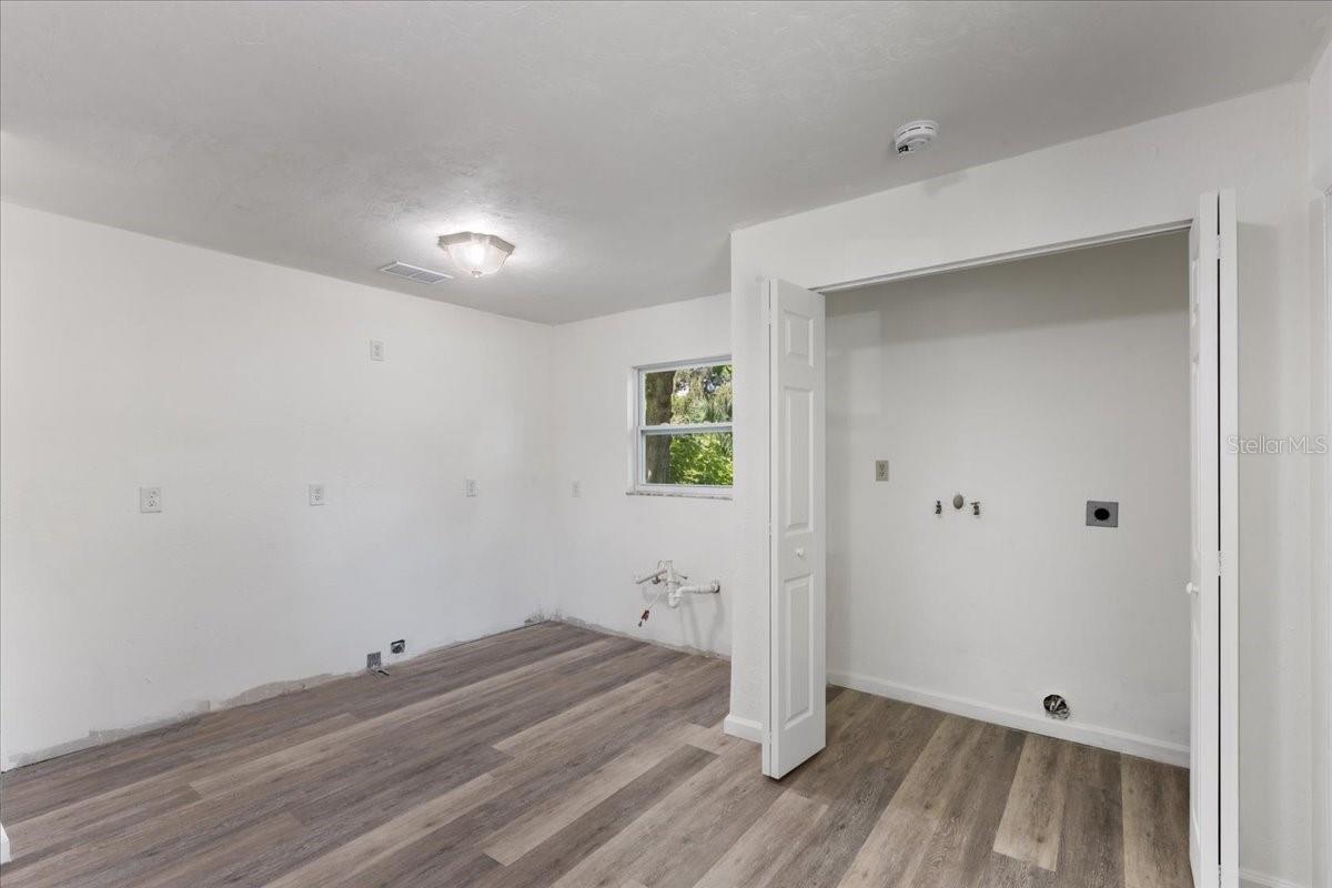 Image 17 of 21 For 308 152nd Street