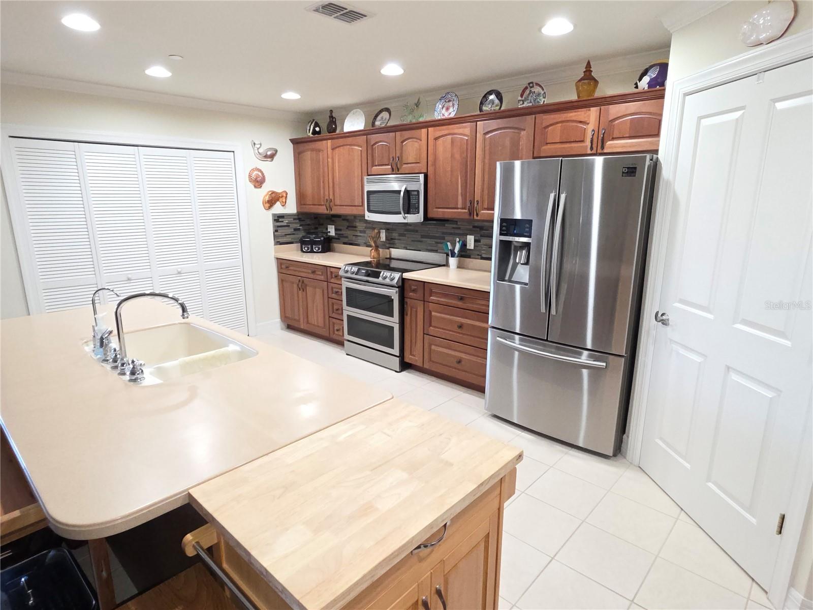 Image 4 of 37 For 8152 Southern Pines Drive