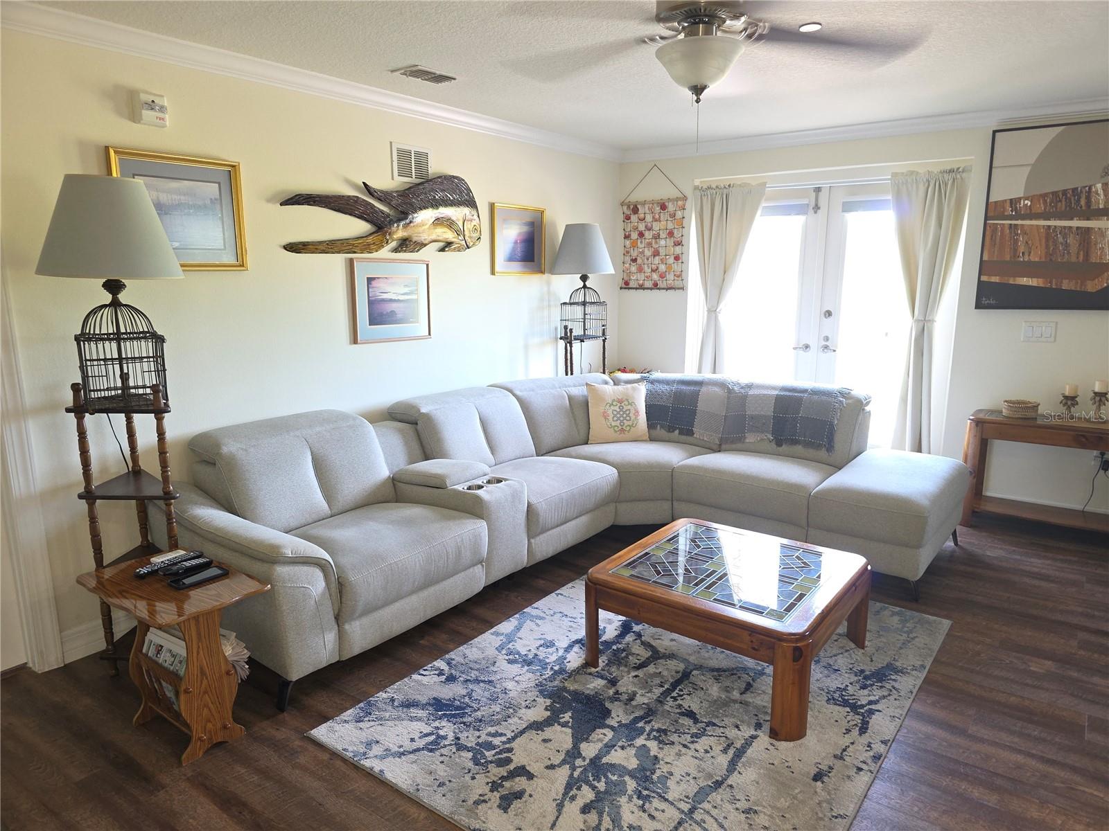 Image 9 of 37 For 8152 Southern Pines Drive