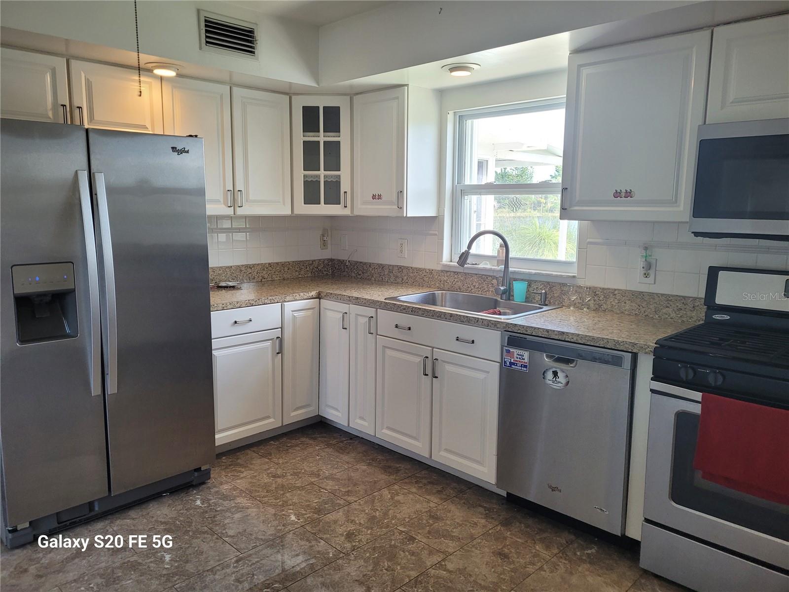 Image 18 of 19 For 1494 85th Avenue N