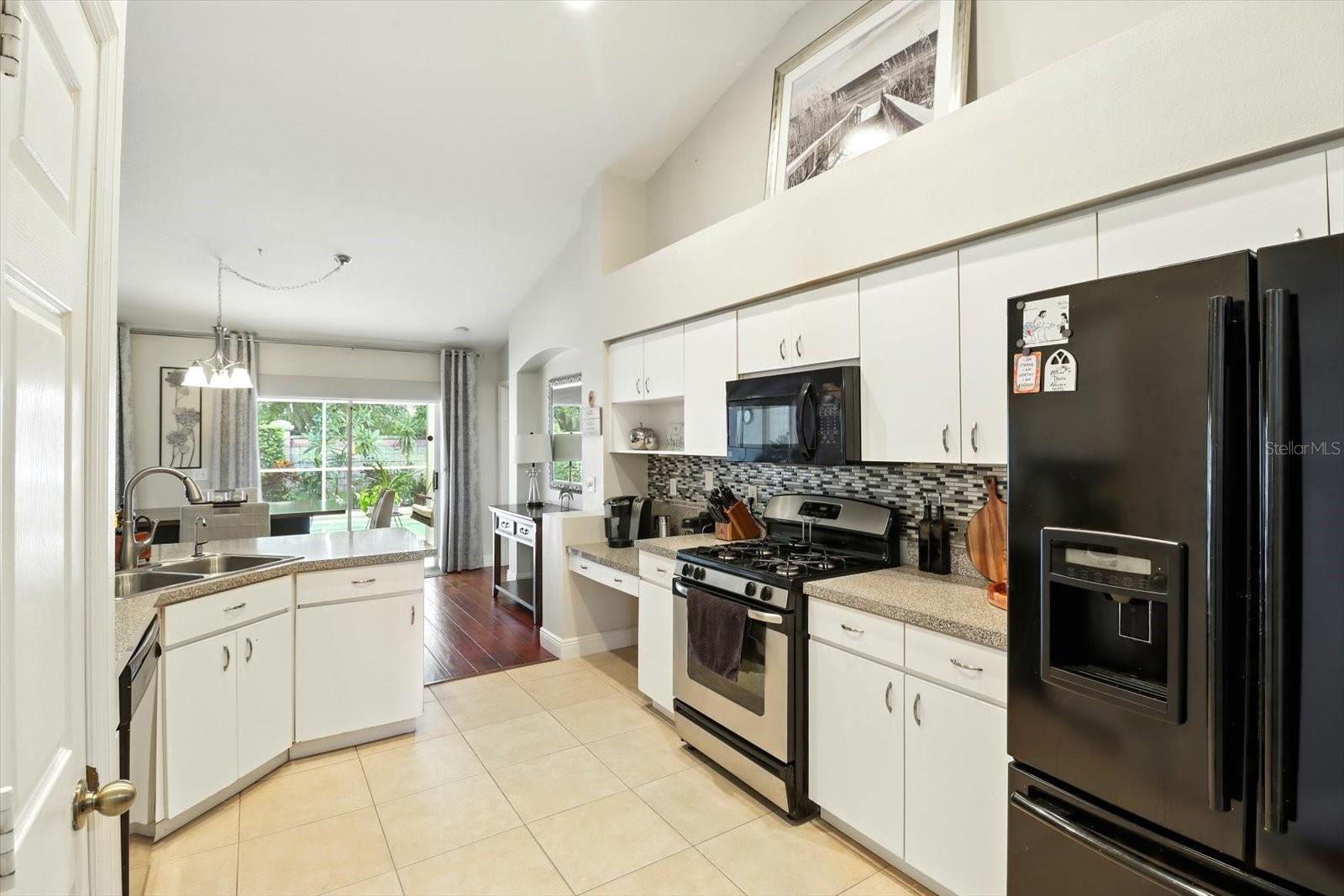 Image 11 of 42 For 22330 Willow Lakes Drive