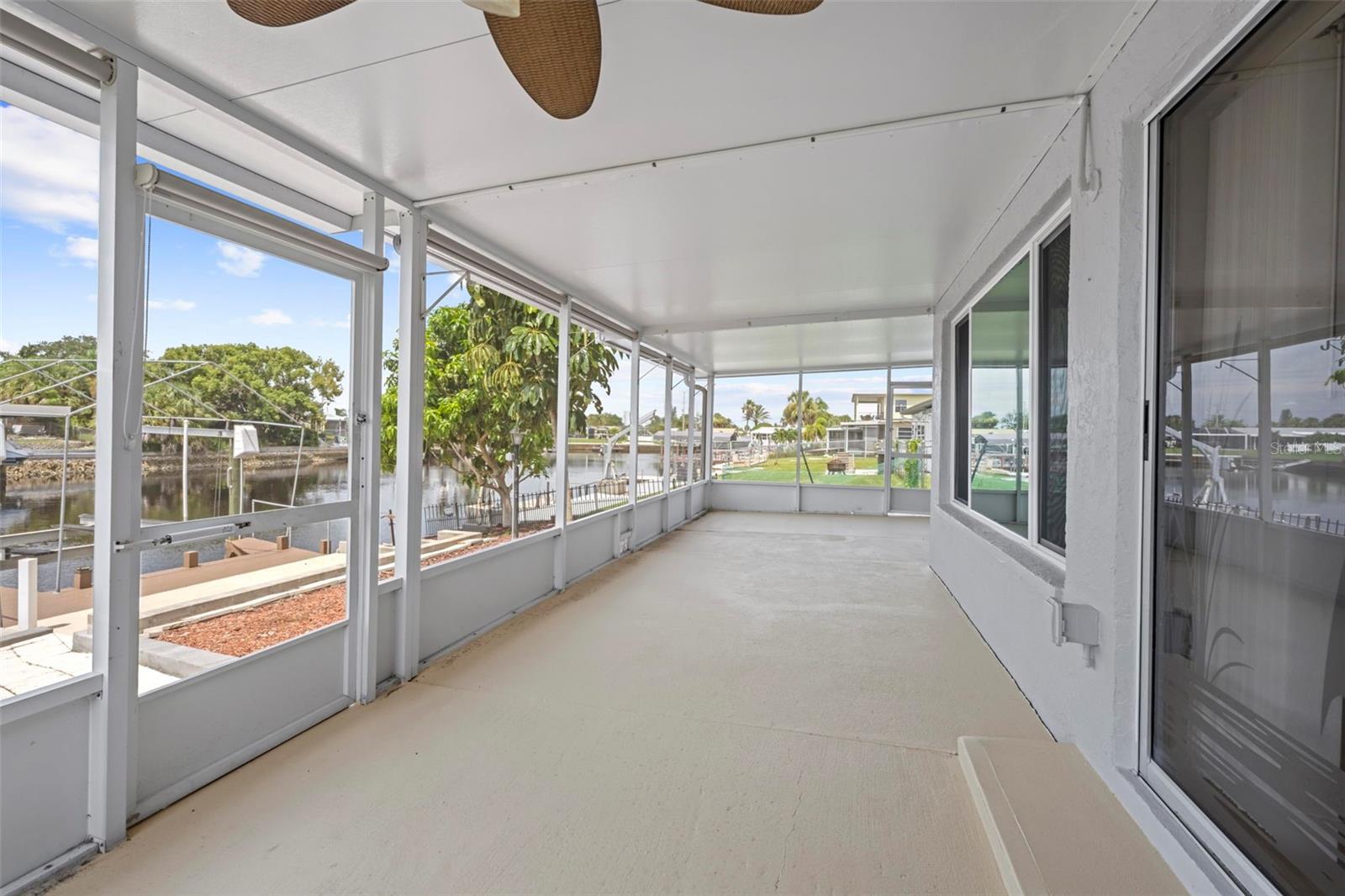 Image 60 of 75 For 12629 2nd Isle