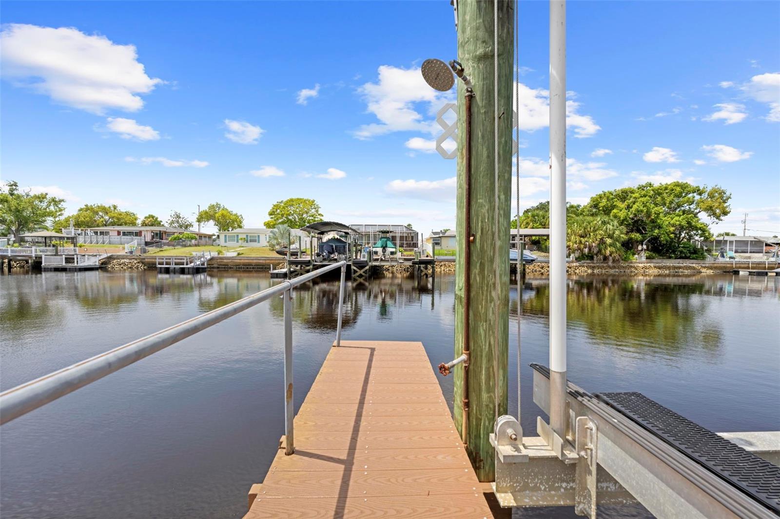 Image 64 of 75 For 12629 2nd Isle