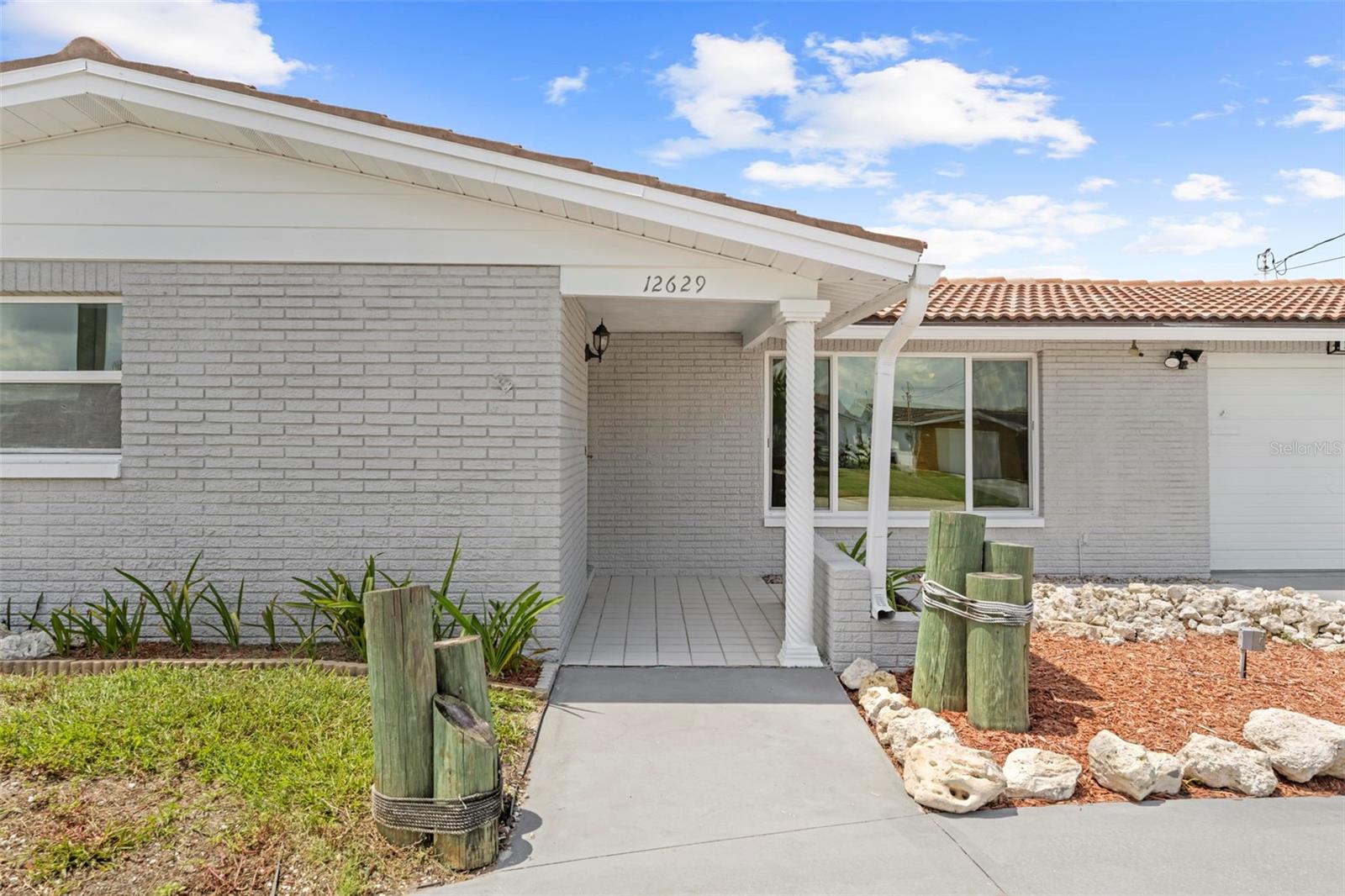 Image 8 of 75 For 12629 2nd Isle