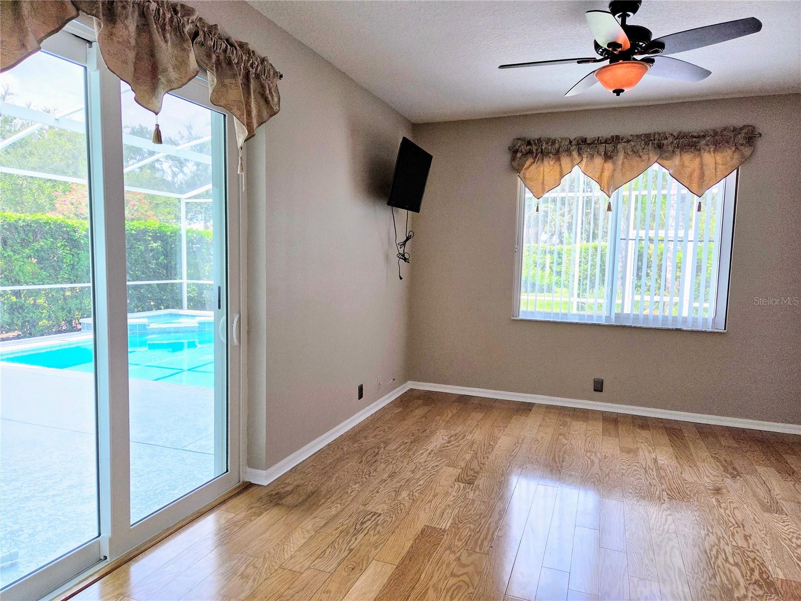 Image 25 of 35 For 9251 Alcott Way