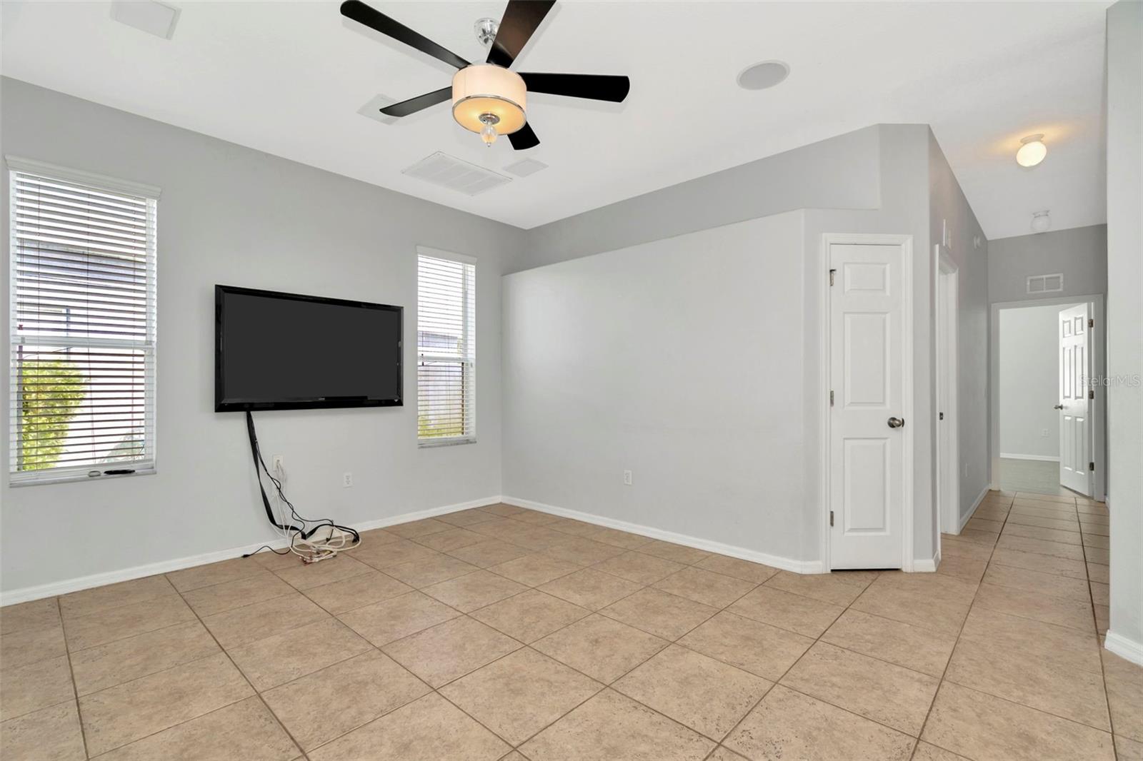 Image 13 of 50 For 8918 Linebrook Drive