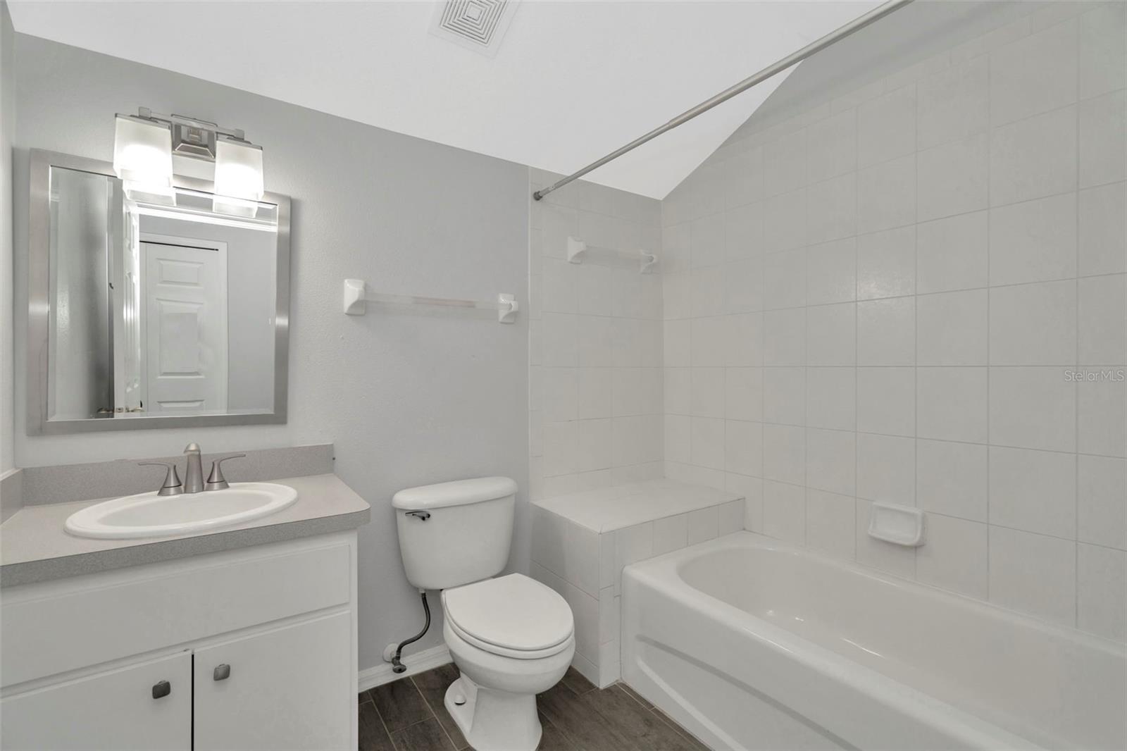 Image 31 of 50 For 8918 Linebrook Drive