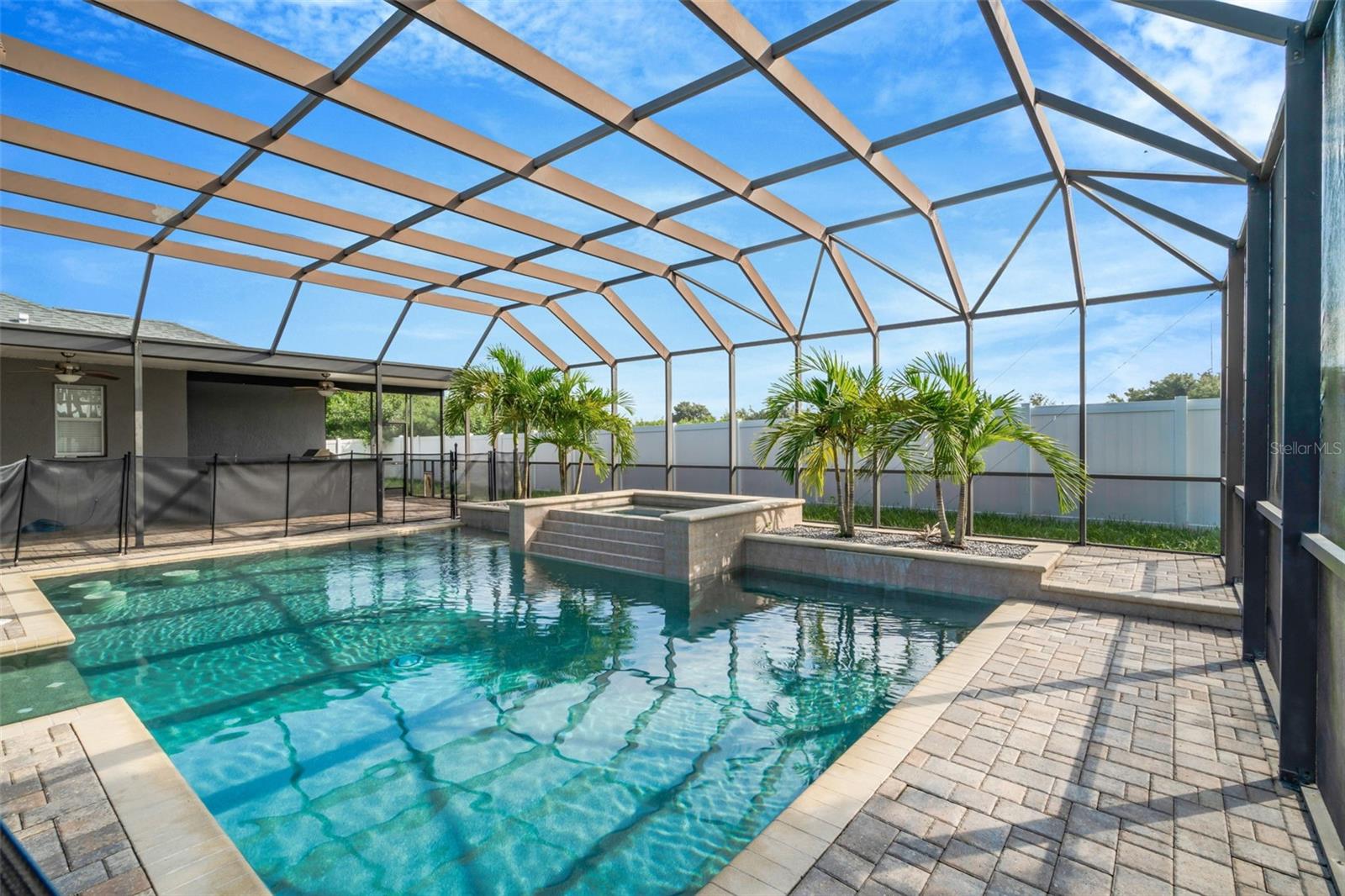 Image 4 of 50 For 8918 Linebrook Drive