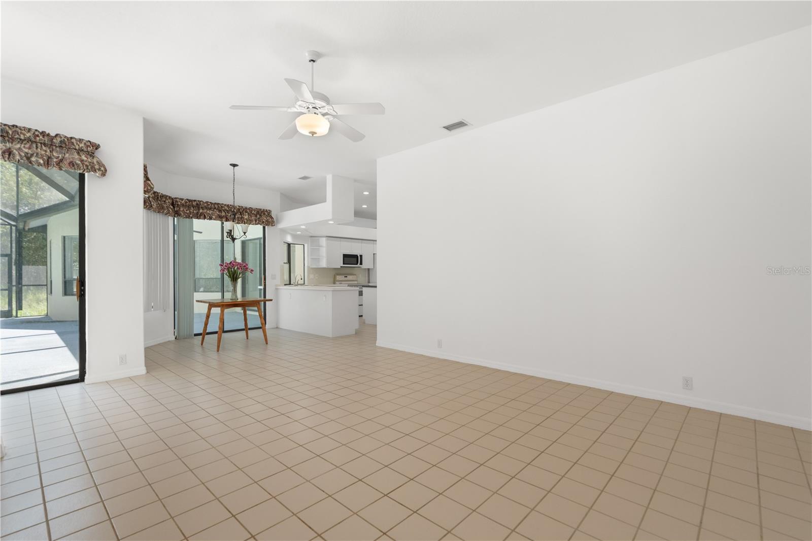 Image 5 of 48 For 13368 Danmar Avenue