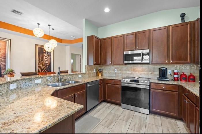 Image 11 of 33 For 2432 129th Avenue E