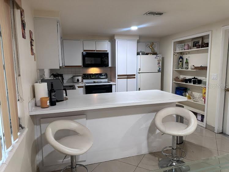 Image 3 of 13 For 2122 Shannon Drive