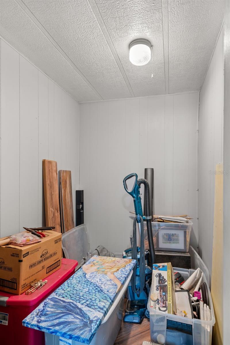 Image 34 of 52 For 7494 Gordon Loop