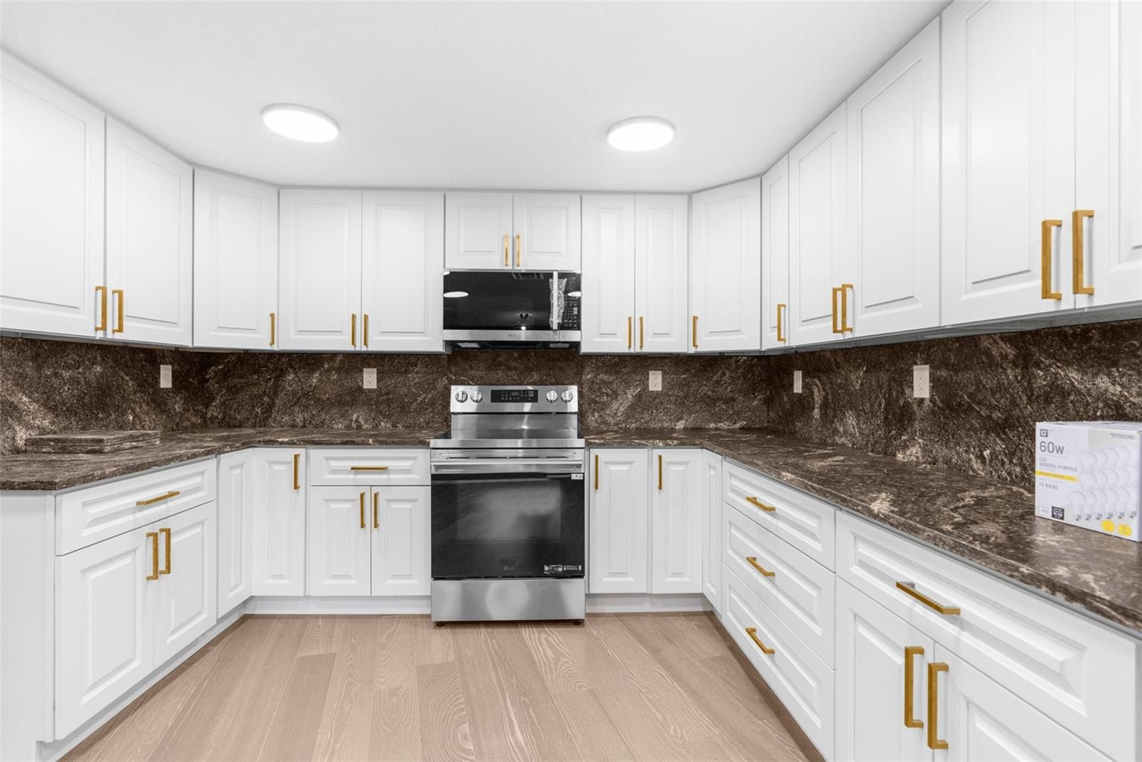 Image 20 of 42 For 5200 Cyril Drive