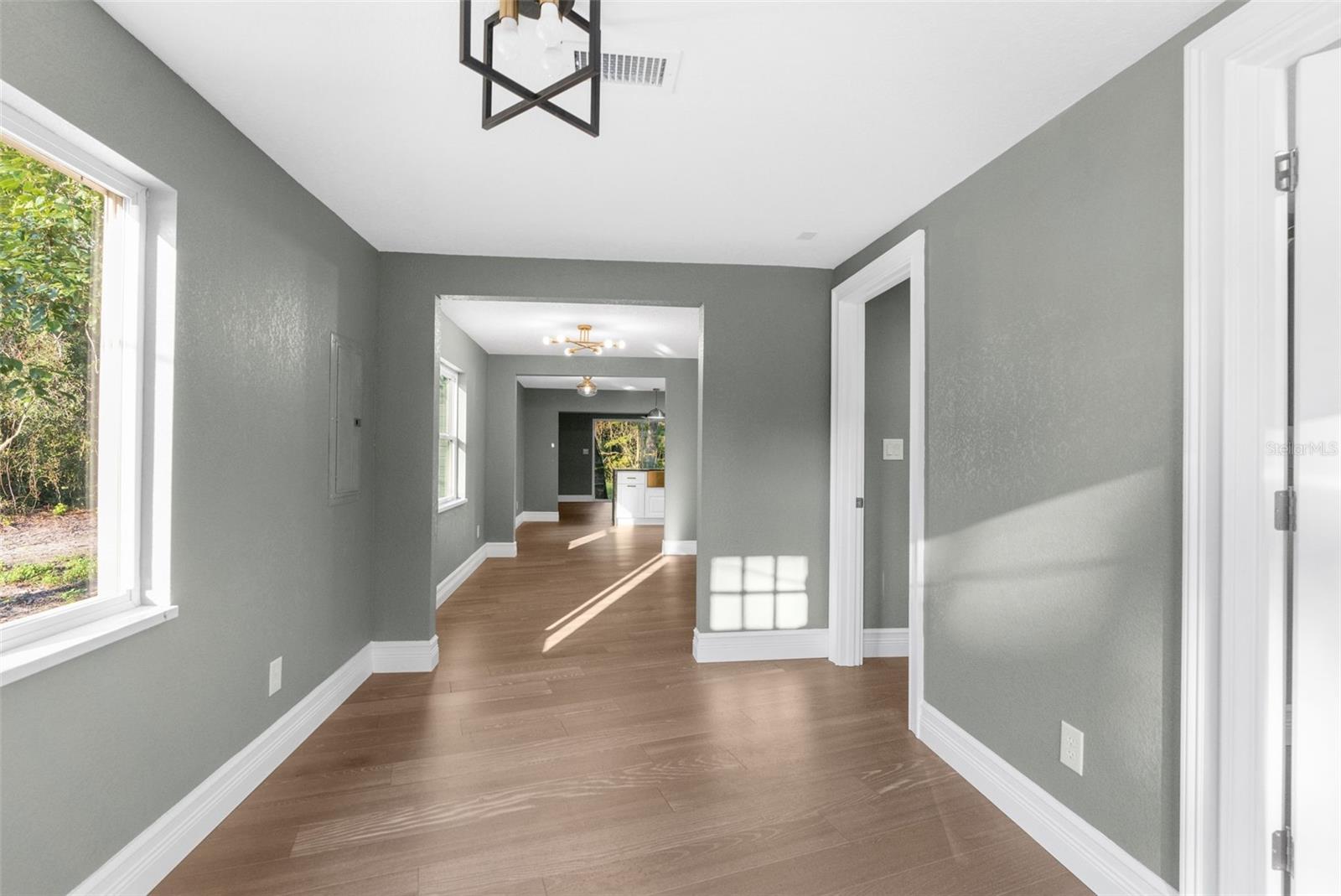 Image 29 of 42 For 5200 Cyril Drive