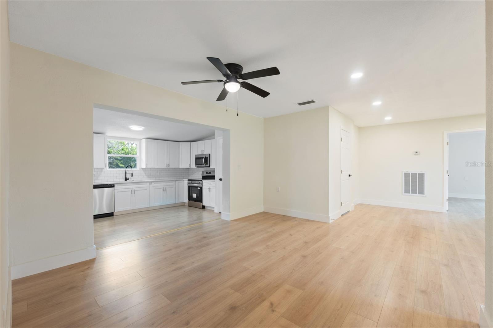 Image 18 of 49 For 7407 Tarrytown Drive
