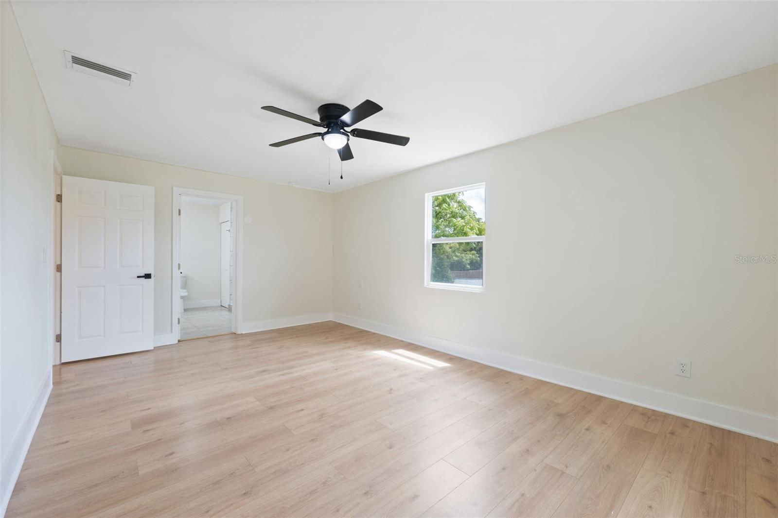 Image 26 of 49 For 7407 Tarrytown Drive