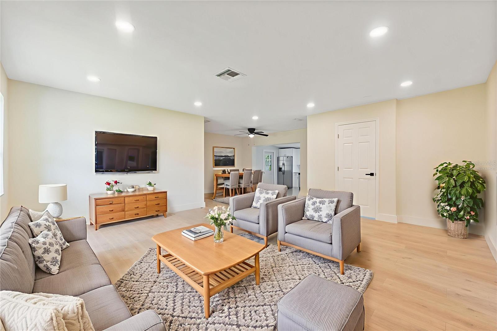 Image 3 of 49 For 7407 Tarrytown Drive