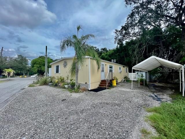 Image 3 of 56 For 1216 Live Oak Parkway