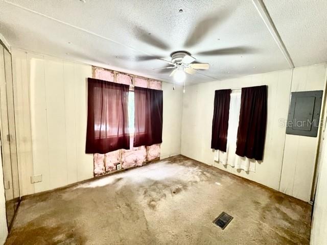Image 34 of 56 For 1216 Live Oak Parkway