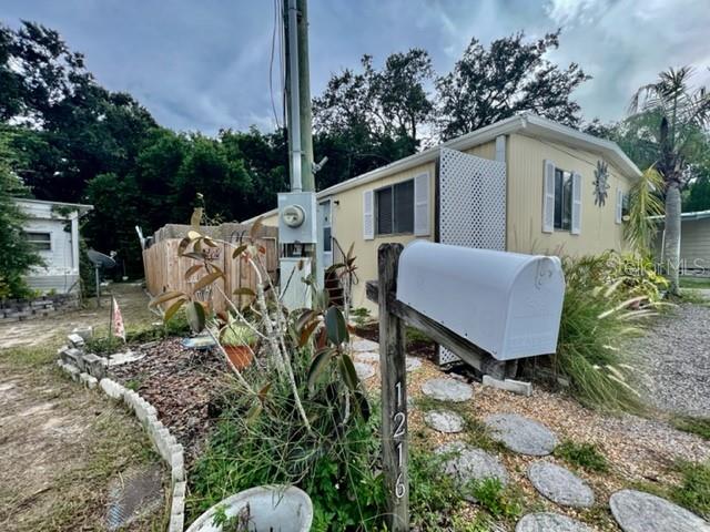 Image 43 of 56 For 1216 Live Oak Parkway