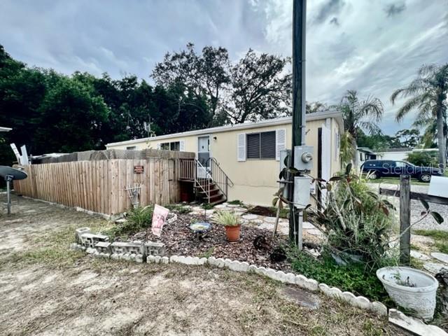 Image 44 of 56 For 1216 Live Oak Parkway