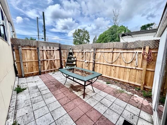 Image 48 of 56 For 1216 Live Oak Parkway