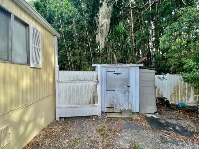 Image 52 of 56 For 1216 Live Oak Parkway