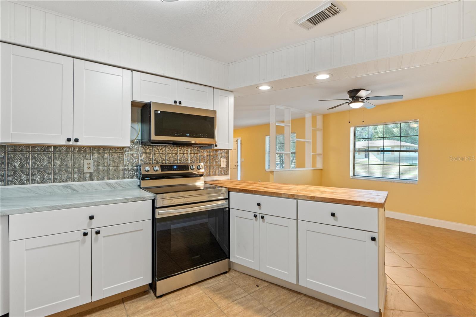 Image 11 of 41 For 7369 Tarrytown Drive