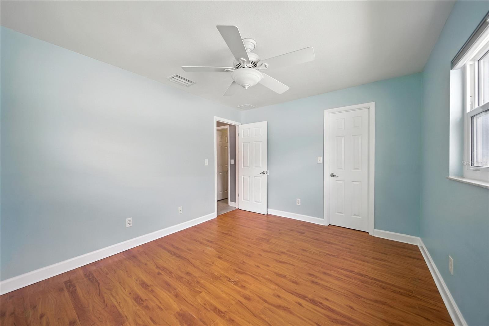 Image 10 of 23 For 1715 Cromwell Drive