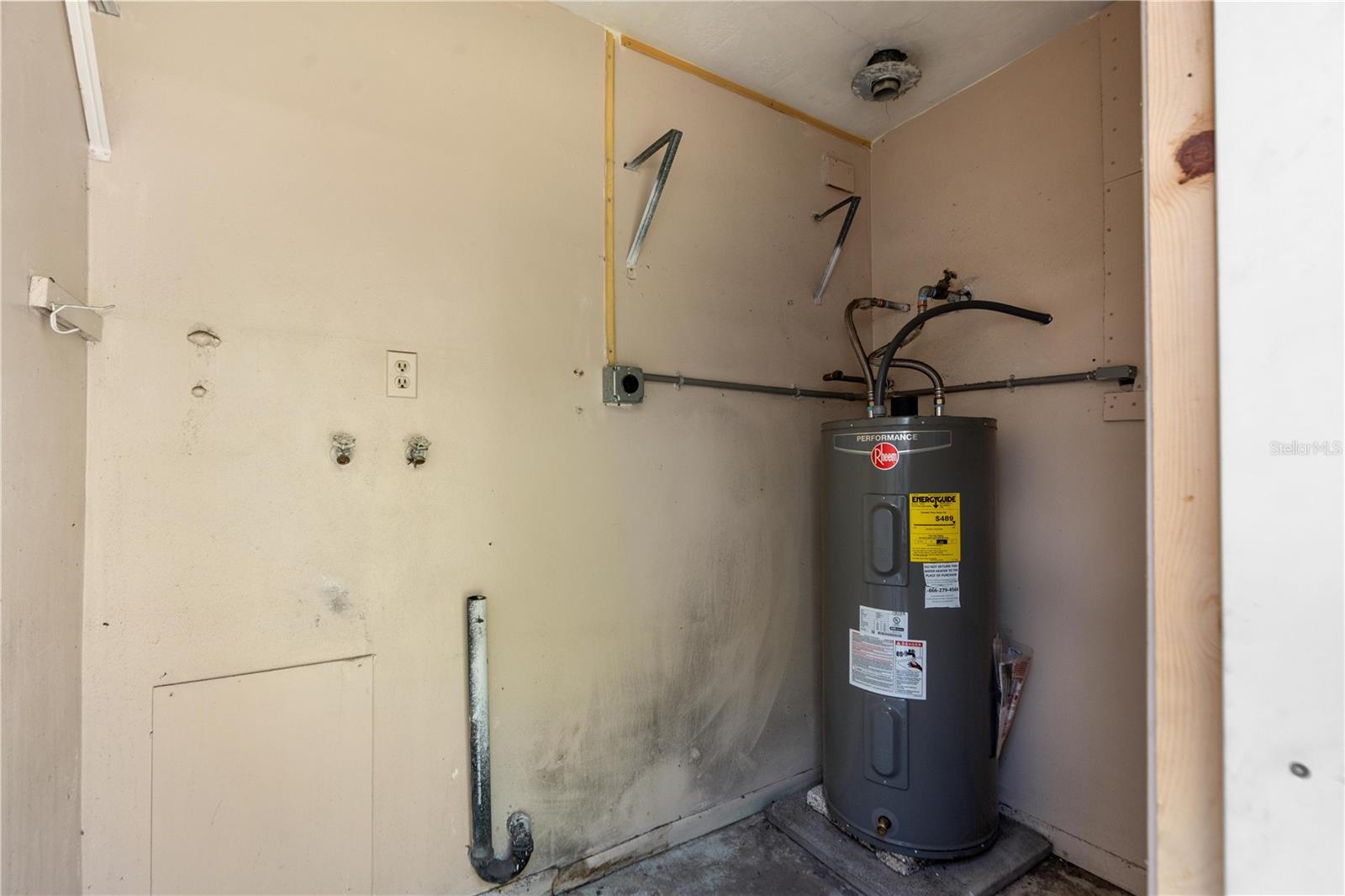 Image 19 of 28 For 6471 Catalina Street