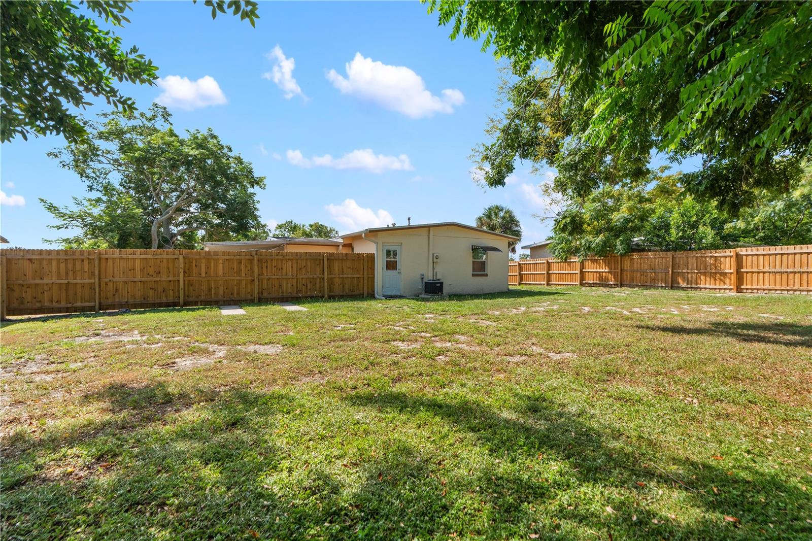 Image 24 of 28 For 6471 Catalina Street