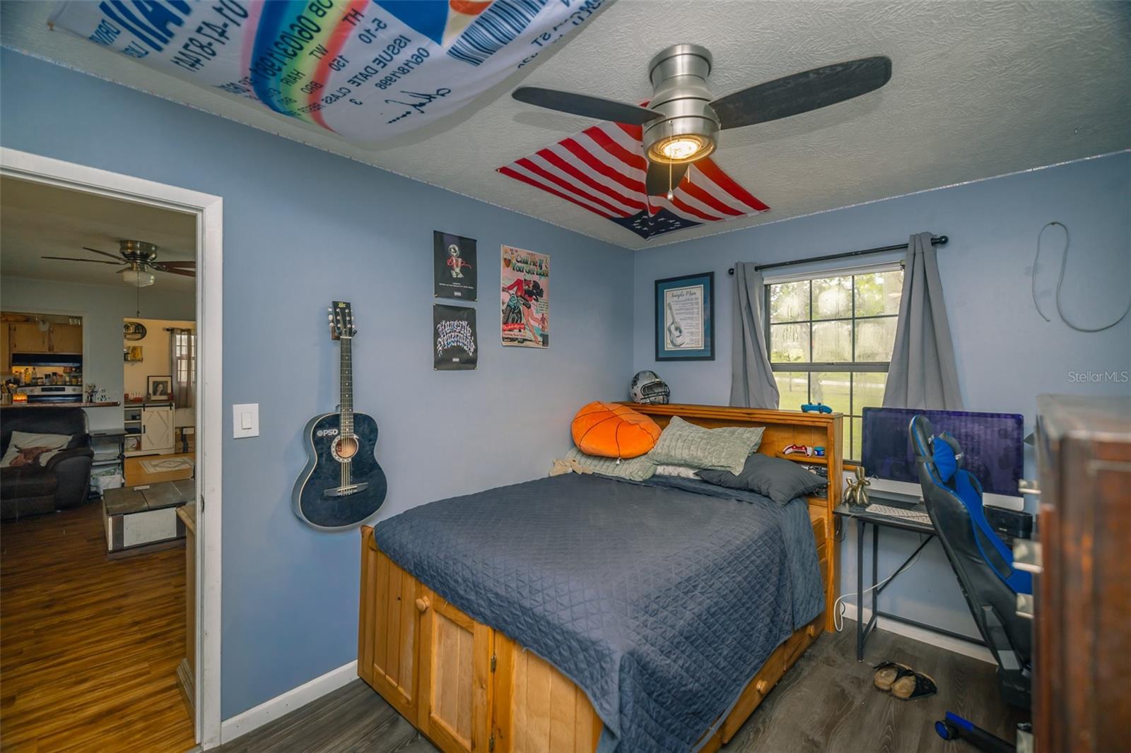 Image 16 of 42 For 18314 Galveston Street