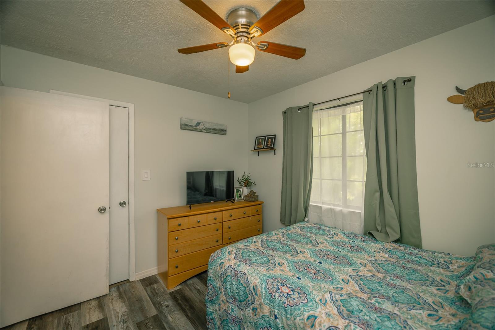 Image 21 of 42 For 18314 Galveston Street