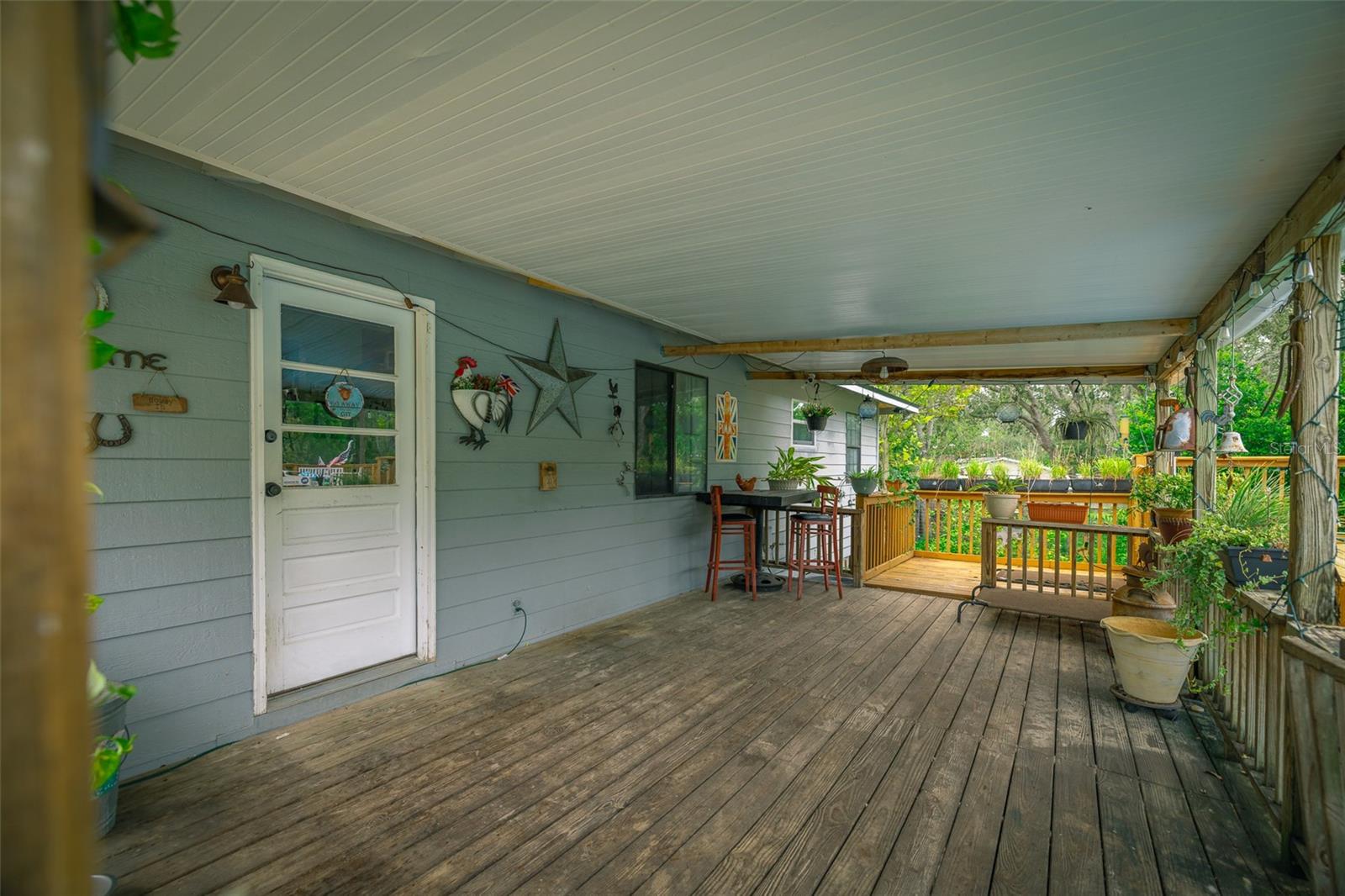 Image 22 of 42 For 18314 Galveston Street