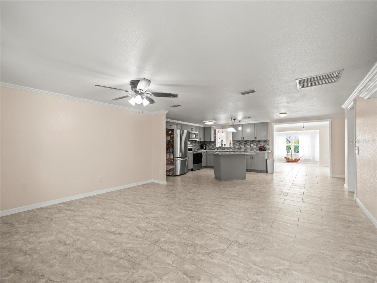 Image 4 of 46 For 3408 Crape Myrtle Drive