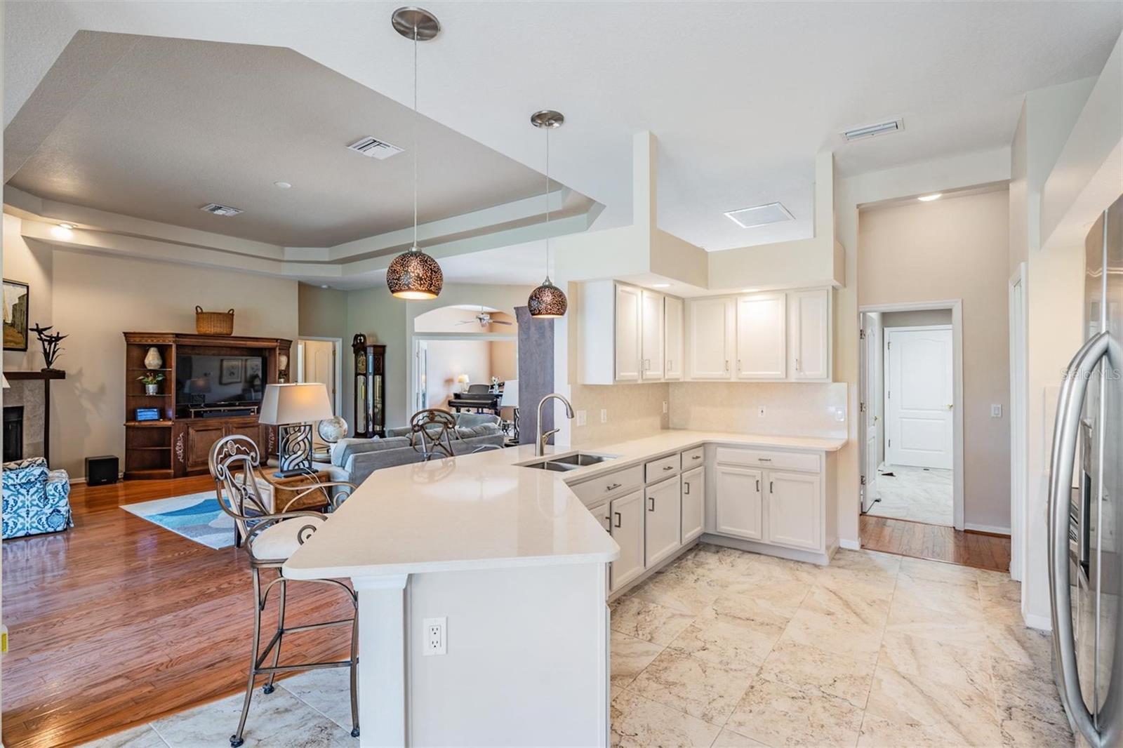 Listing photo id 10 for 1634 Winding Willow Drive