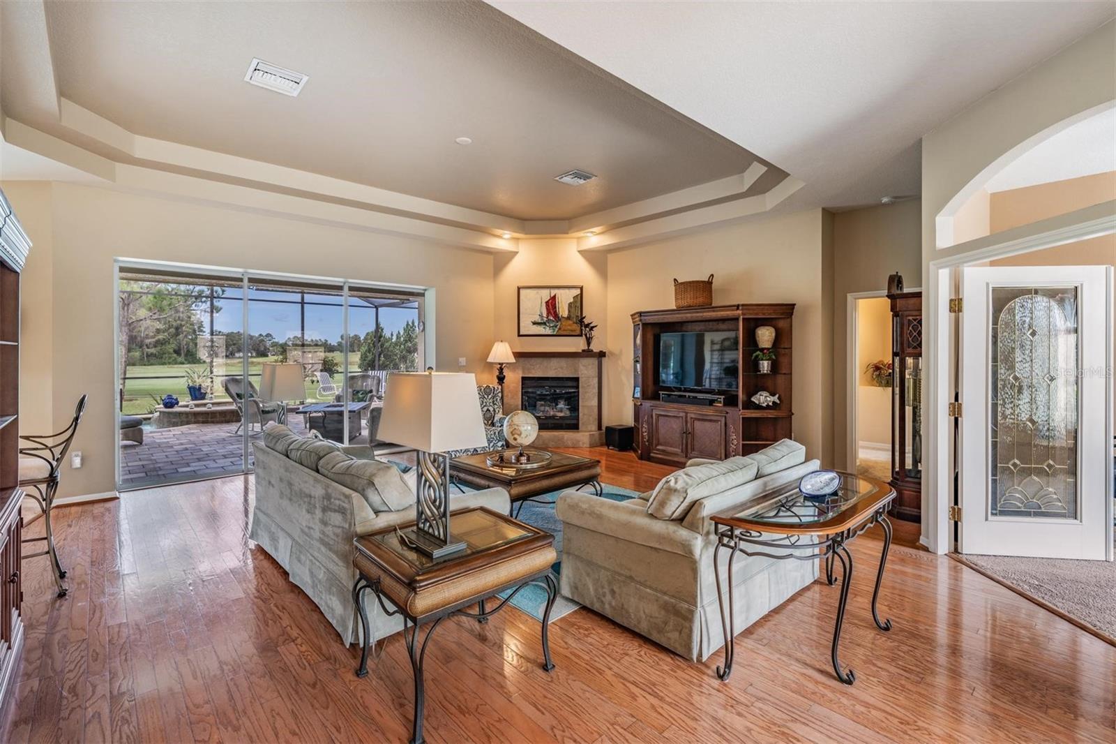 Listing photo id 2 for 1634 Winding Willow Drive