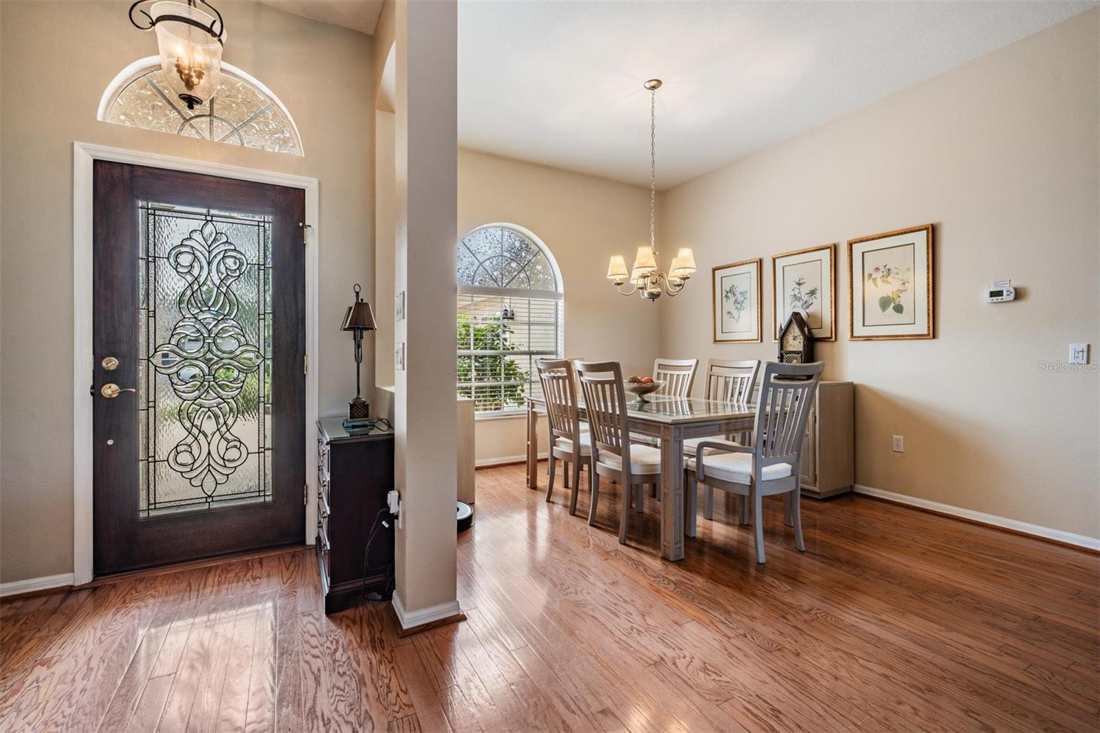 Listing photo id 6 for 1634 Winding Willow Drive