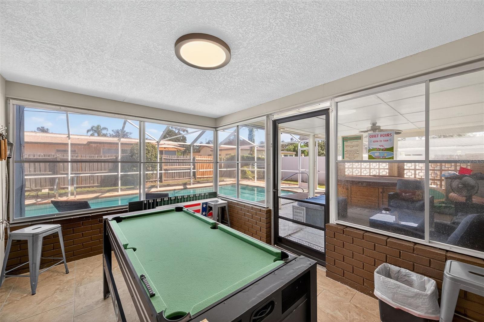 Image 40 of 54 For 1576 Rosery Road Ne