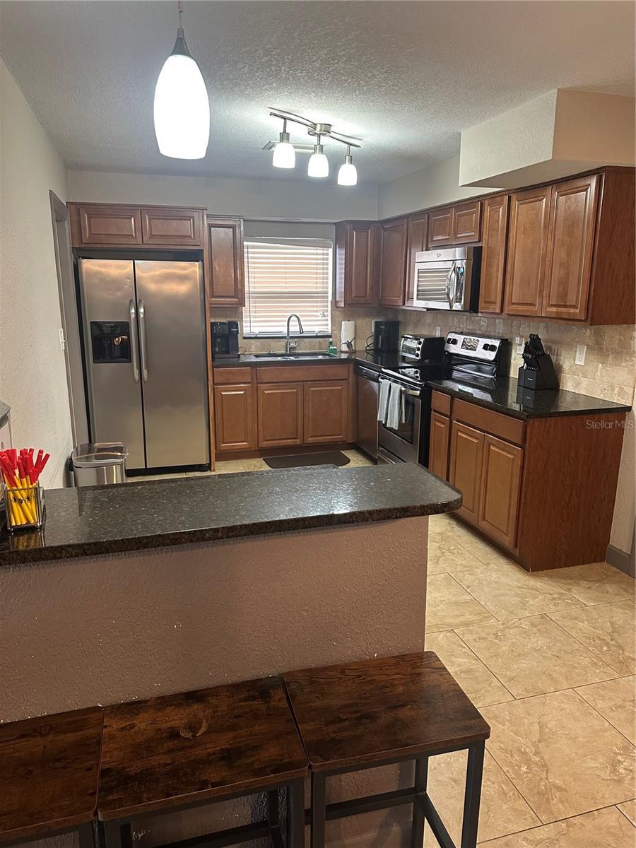 Image 5 of 25 For 1576 Rosery Road Ne