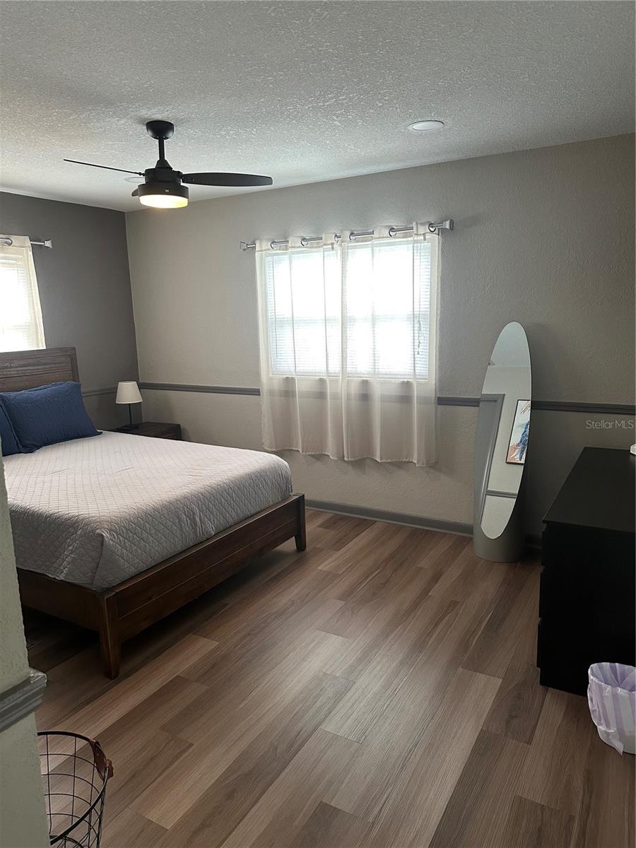 Image 7 of 25 For 1576 Rosery Road Ne